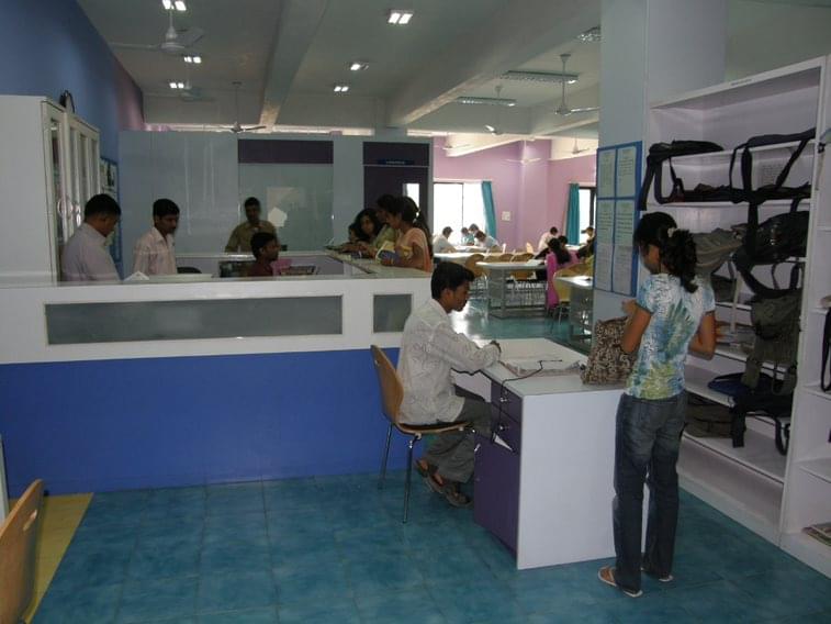 Indira College of Commerce & Science Tathawade Library photo 5